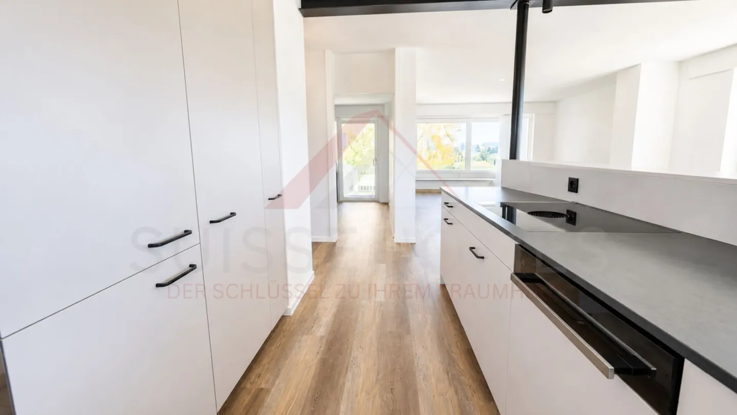 Move in instead of renovating - 5.5 rooms with elevator & modern living comfort - Photo 8 of 24