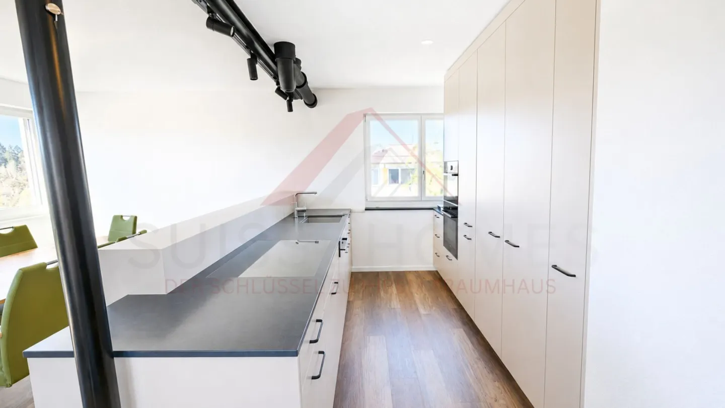 Move in instead of renovating - 5.5 rooms with elevator & modern living comfort - Photo 9 of 24