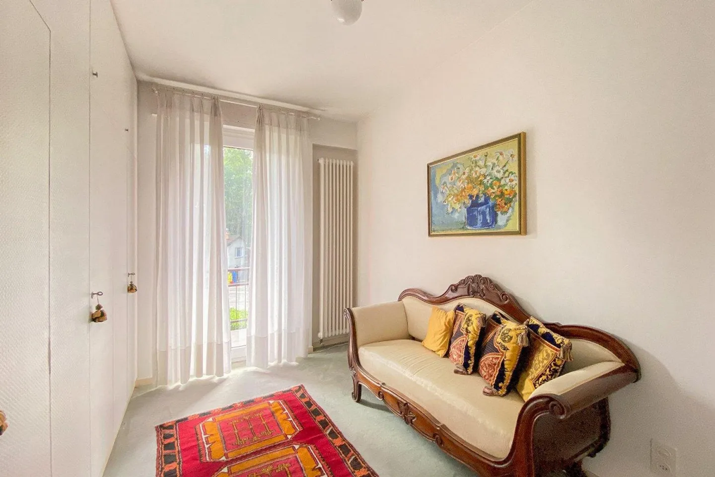 Villa circondata dal verde in zona residenziale. - Foto 29 di 30