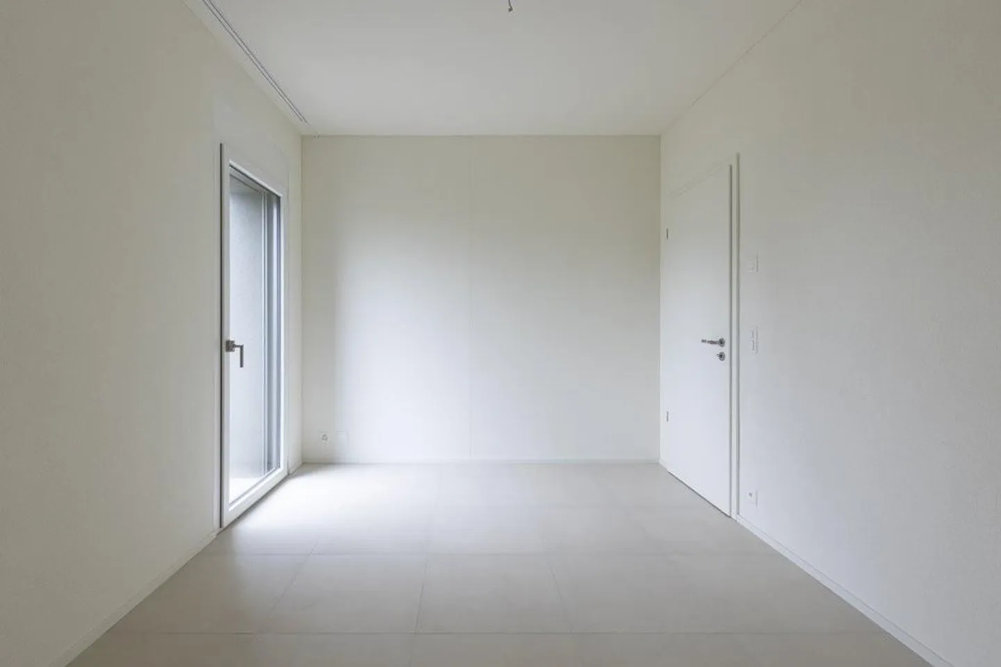 First rental: modern 5.5 rooms in Tenero - Photo 5 of 12
