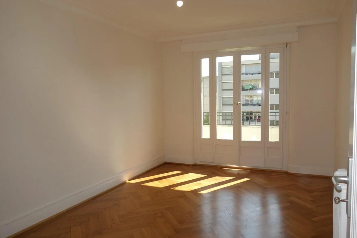 Bellissimo appartamento di 3.5 locali a Jonction - Foto 5 di 10