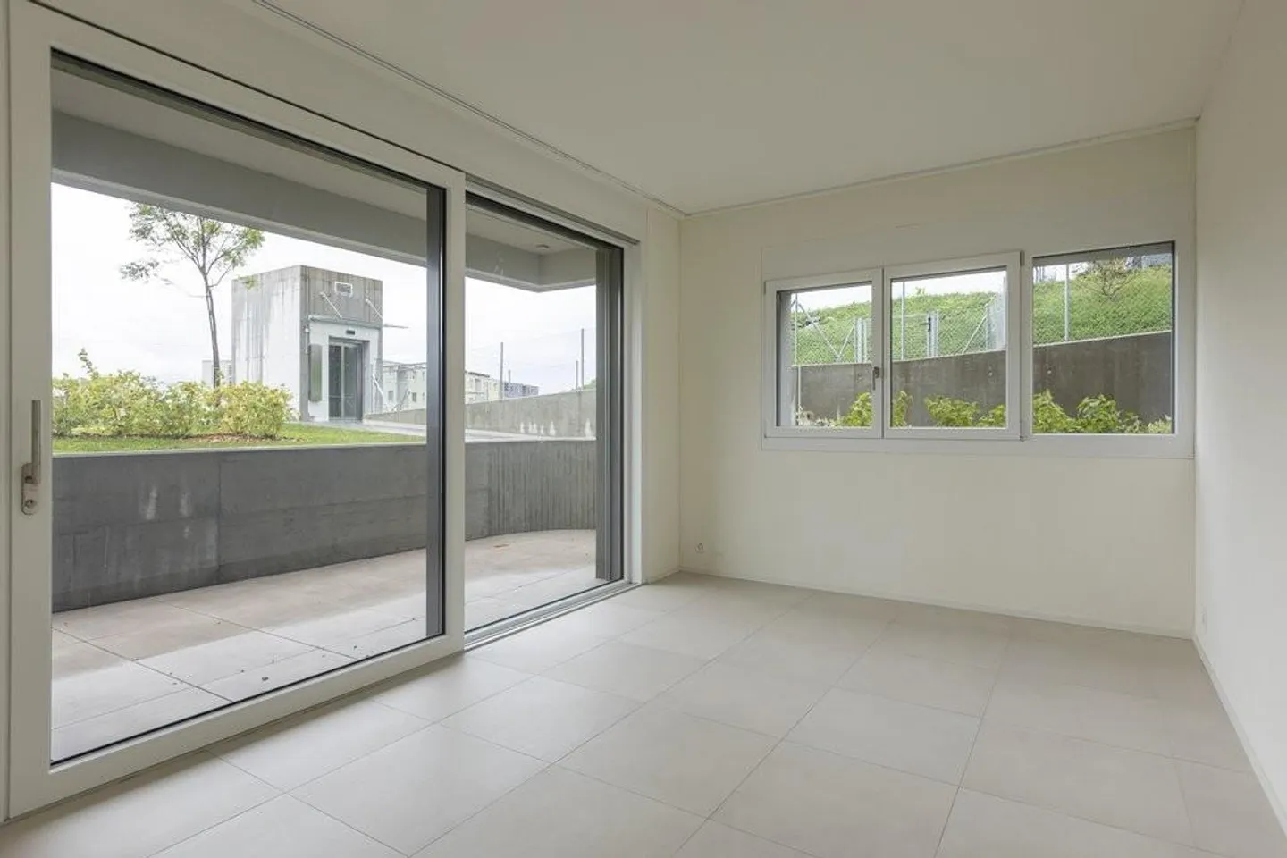 First rental: modern 5.5 rooms in Tenero - Photo 6 of 12