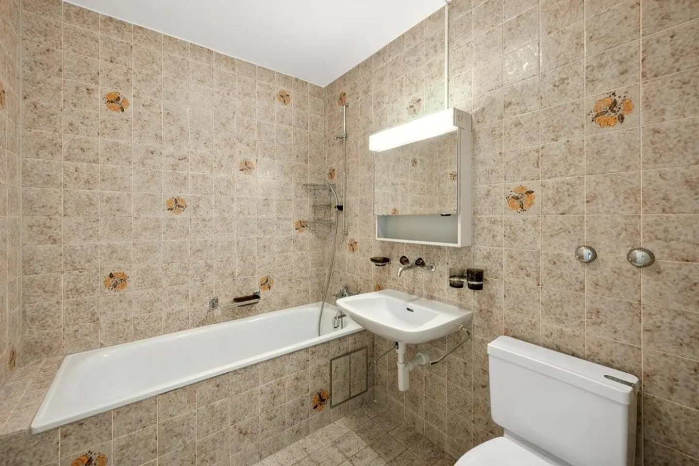 Your new home near SBB train station - Photo 3 of 10