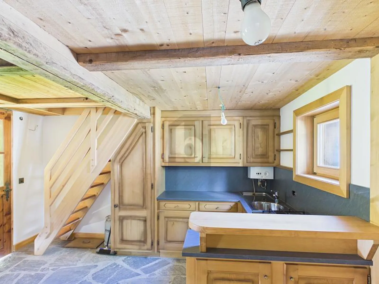 Chalet Rénové en Nature - Photo 4 sur 6