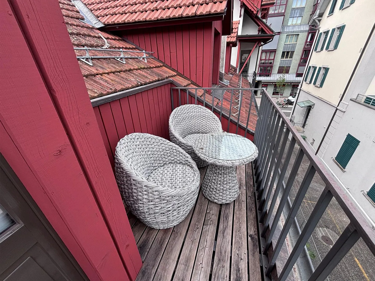 Unique penthouse apartment with charm in the center of Zug - Photo 6 of 7