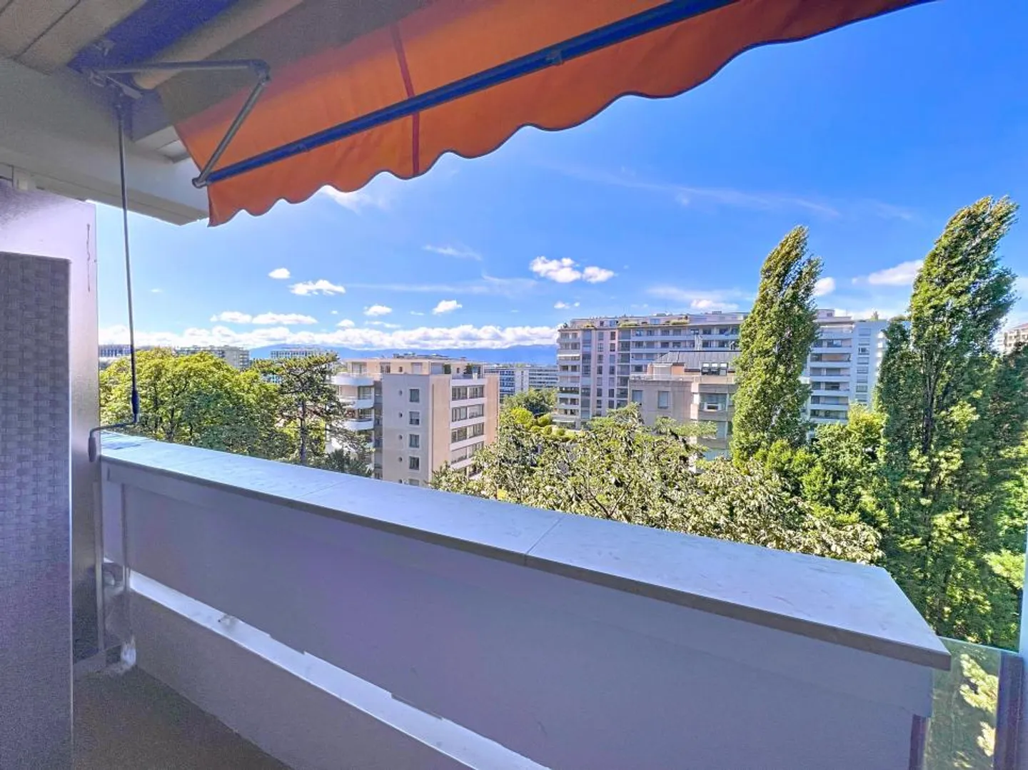 Apartment for rent - Photo 5 of 13