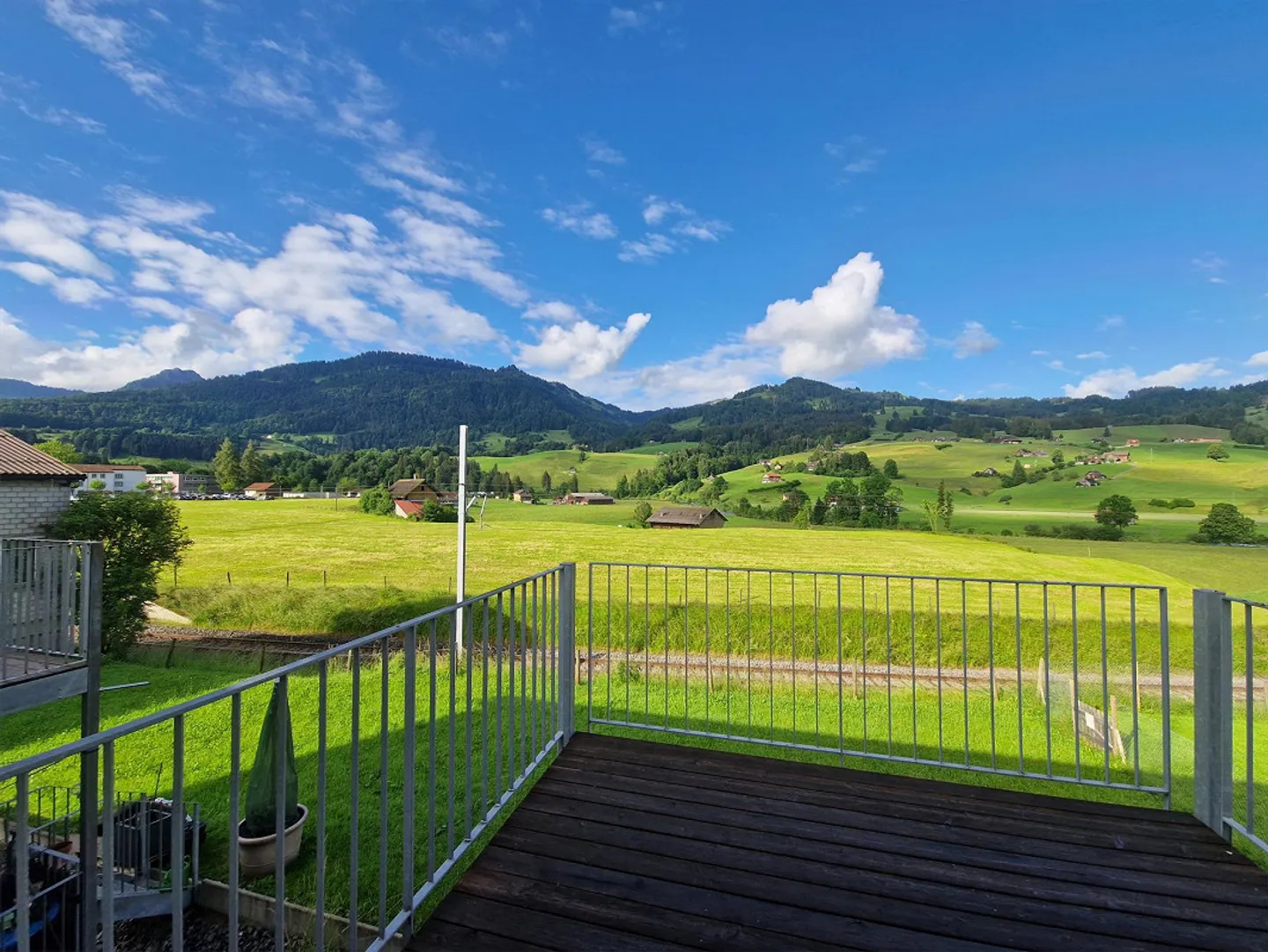 Ottimo appartamento di 3,5 stanze - Foto 1 di 6