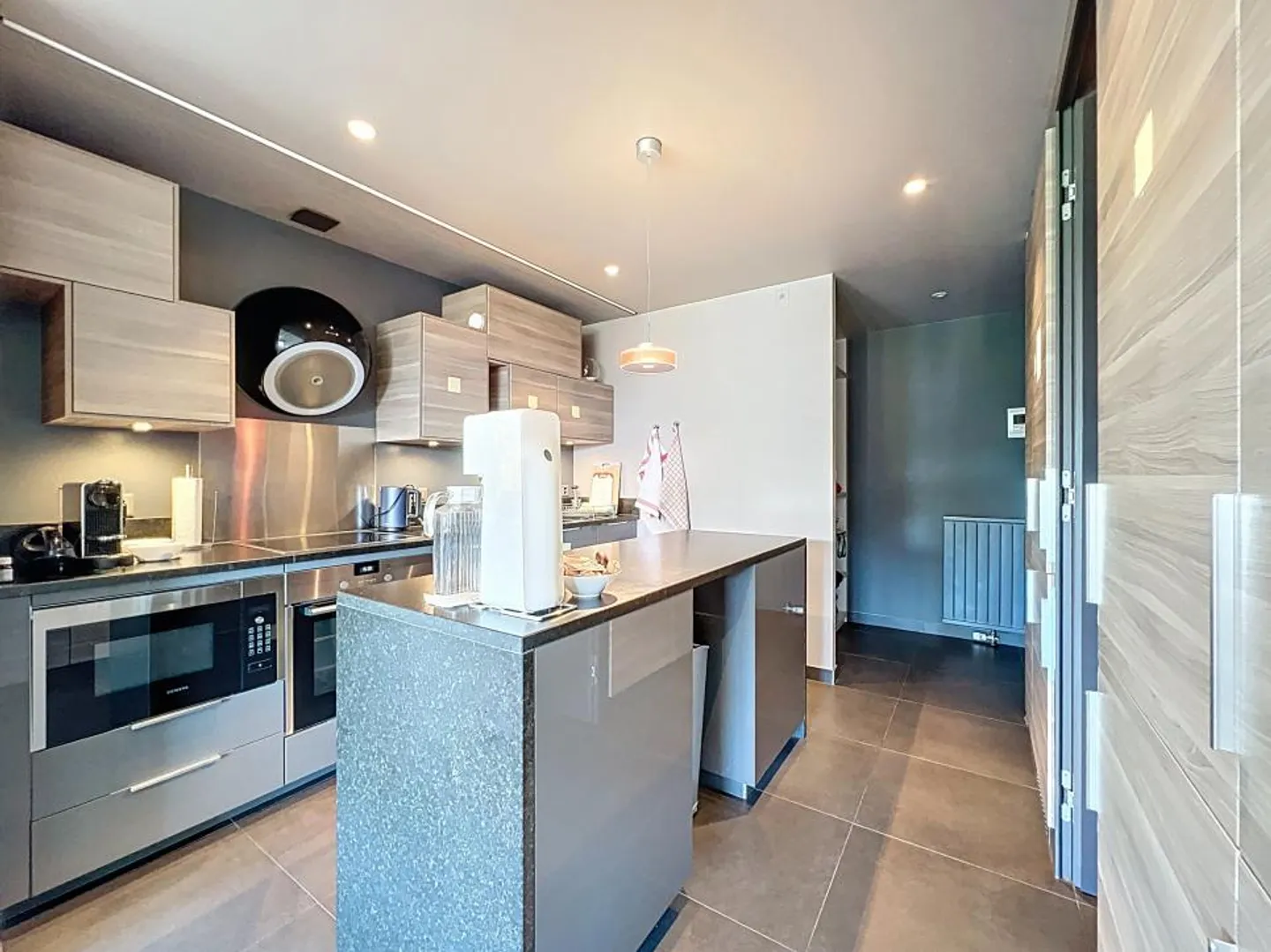 Apartment for rent - Photo 9 of 13