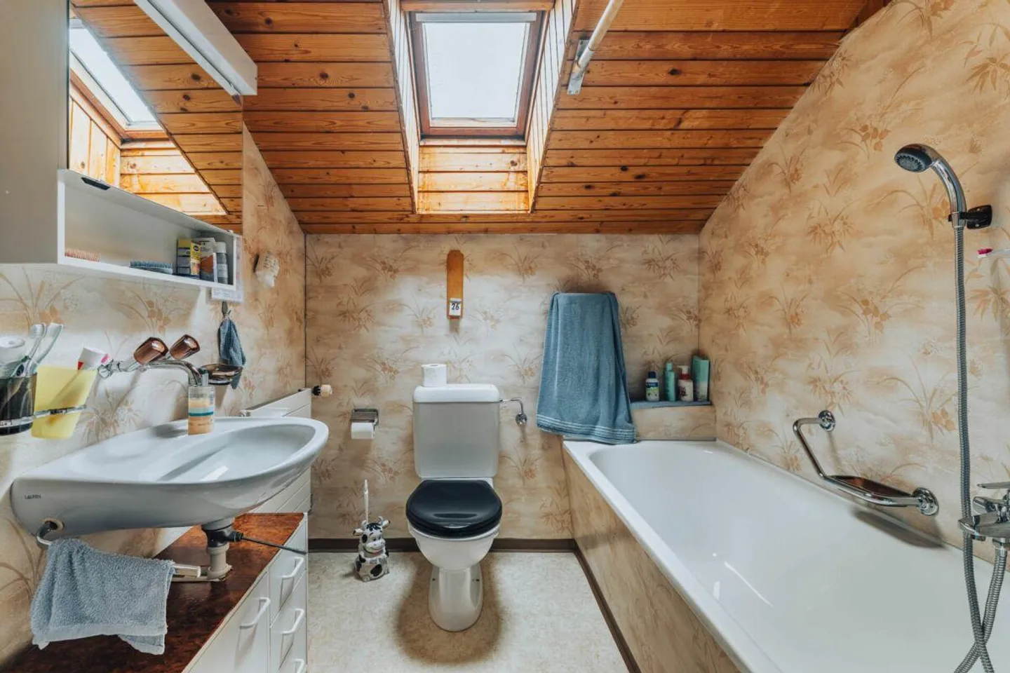 Zweifamilienhaus beim Bahnhof Kleindietwil - Viel Potenzial zum erschwinglichen Preis - Foto 7 von 11