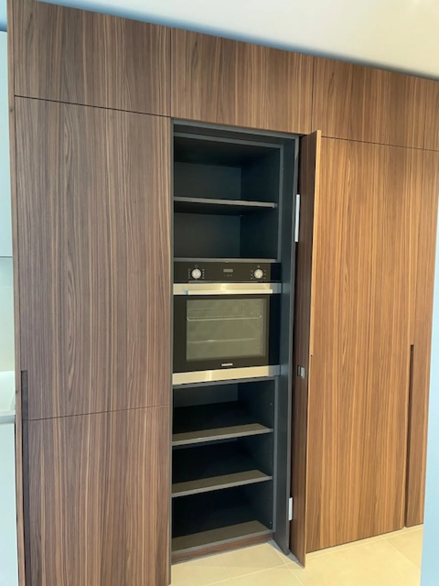 Affittiamo un bell'appartamento di 2,5 stanze con giardino - Foto 5 di 22