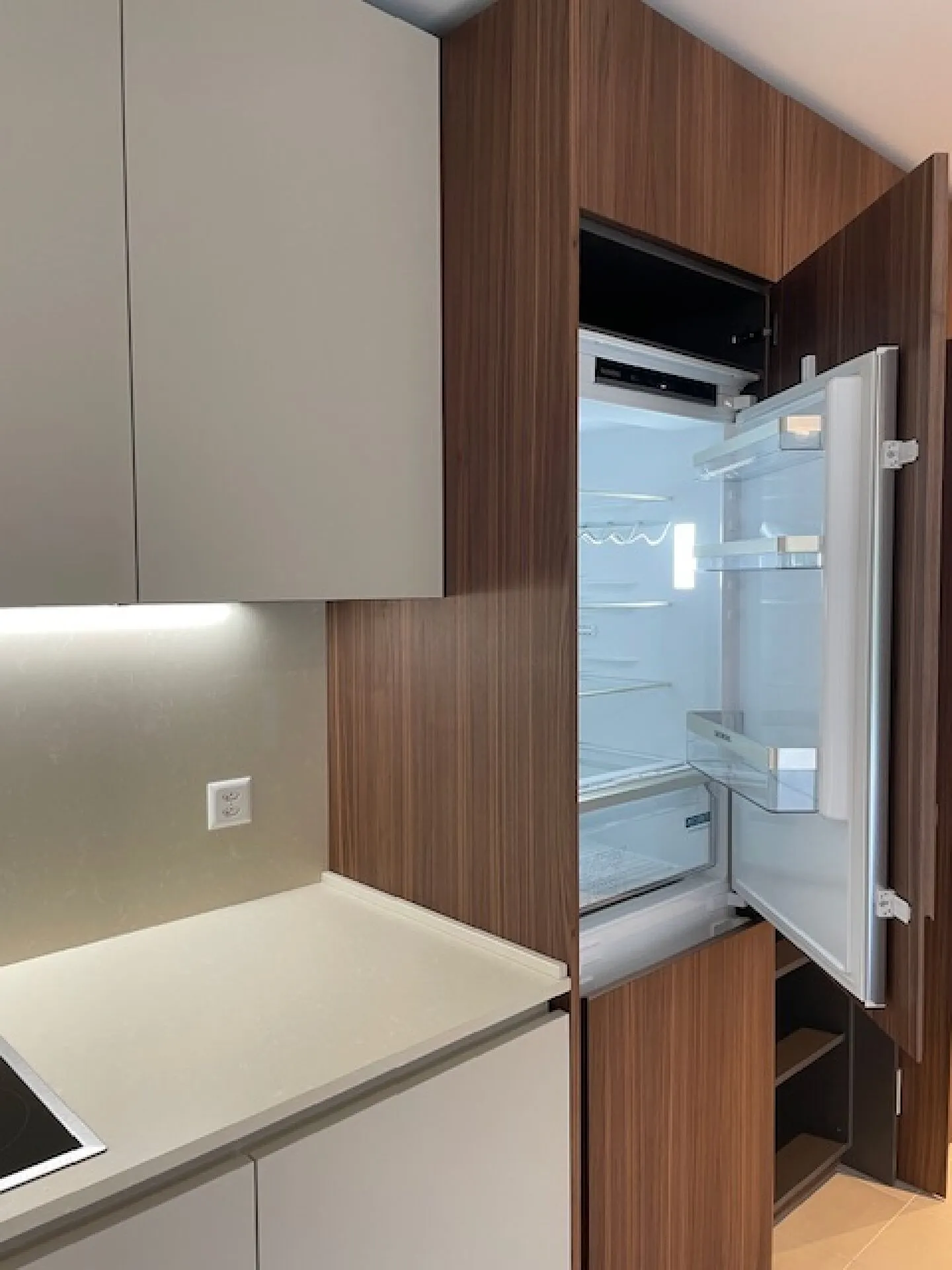 Affittiamo un bell'appartamento di 2,5 stanze con giardino - Foto 6 di 22