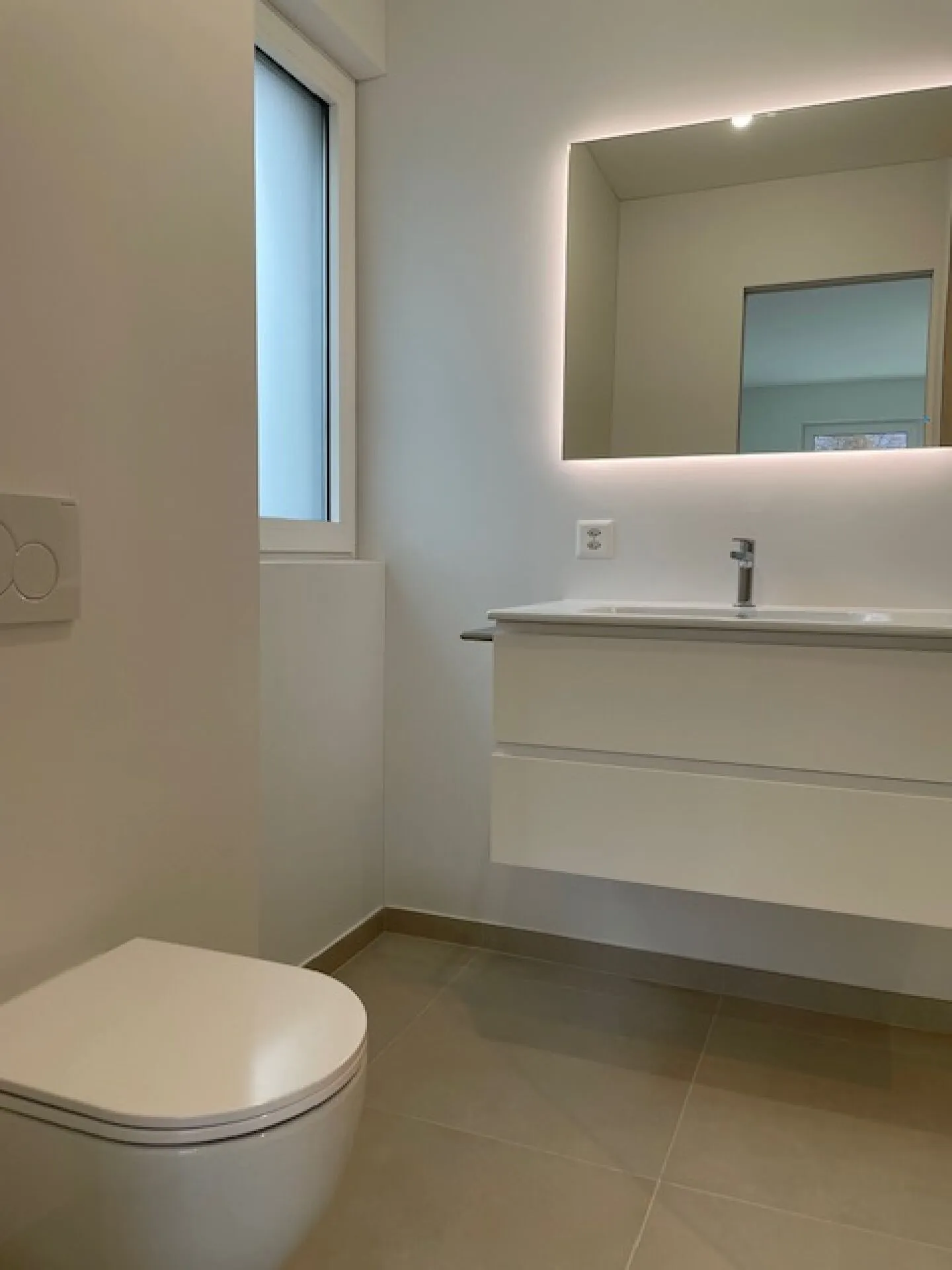 Affittiamo un bell'appartamento di 2,5 stanze con giardino - Foto 14 di 22