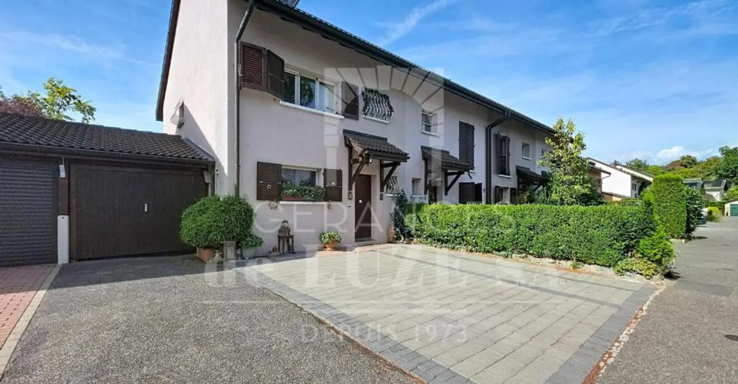 EXKLUSIV? FAMILIENVILLA MIT PRIVATGARTEN - Foto 3 von 11