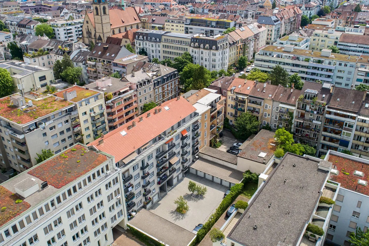 Charming 1.5-room apartment on the ground floor – Urban living in 4053 Basel - Photo 2 of 5