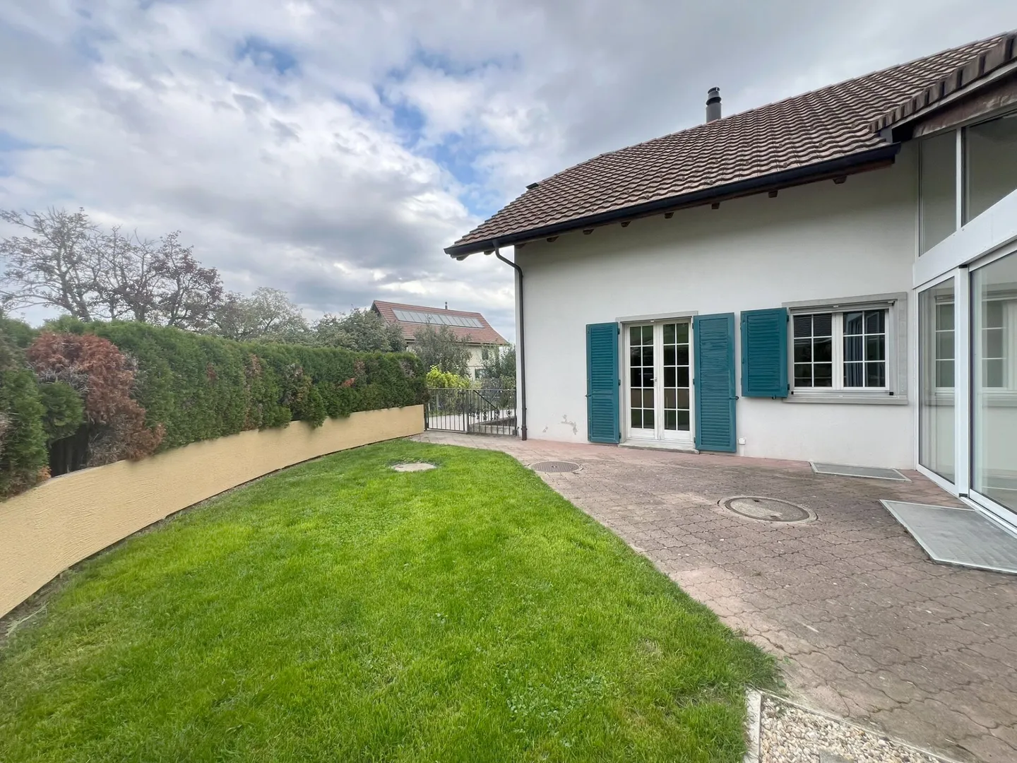 5.5 Room - Single Family House in a Quiet Sunny Location - Photo 3 of 29