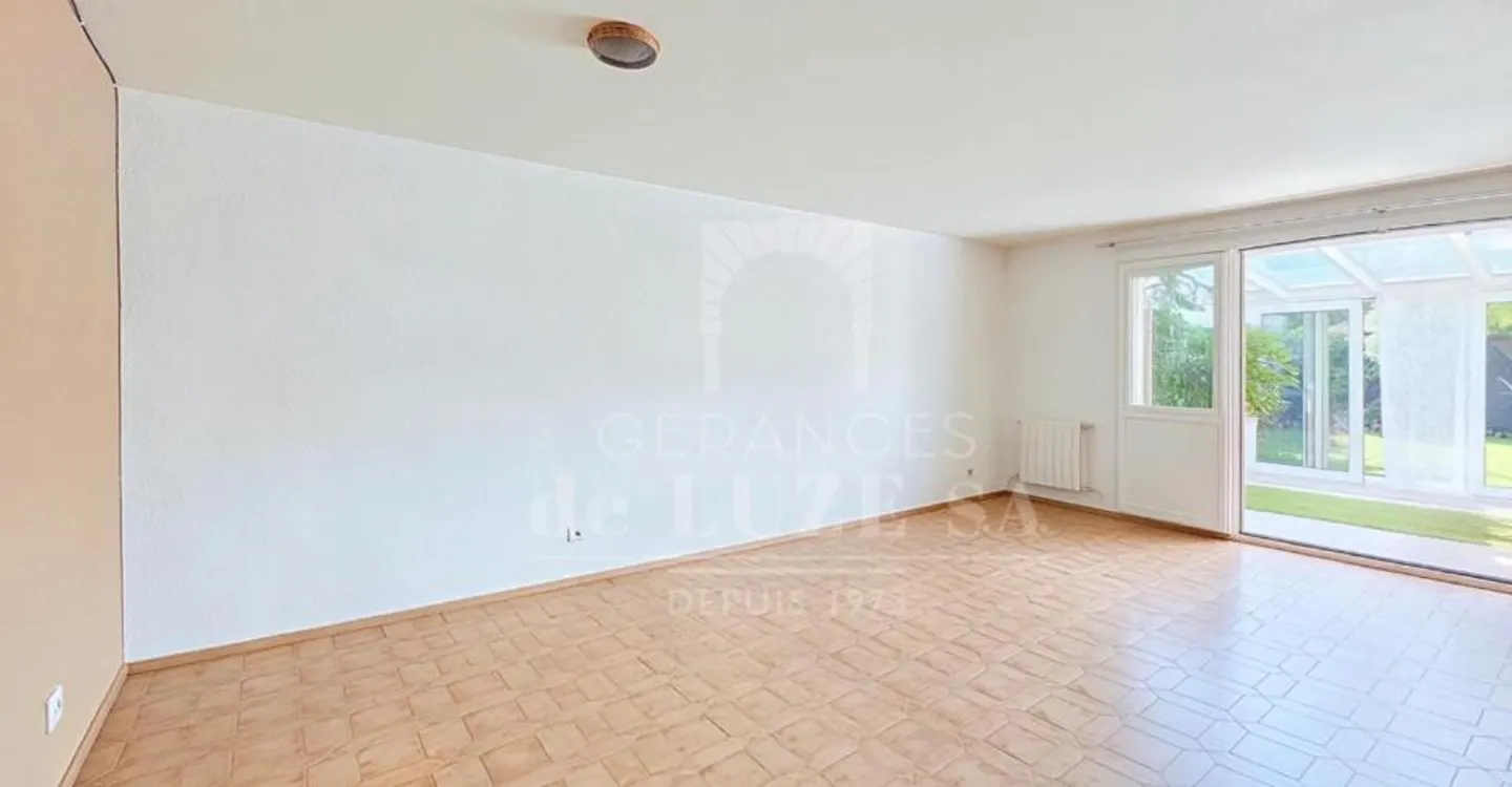 EXKLUSIV? FAMILIENVILLA MIT PRIVATGARTEN - Foto 11 von 11