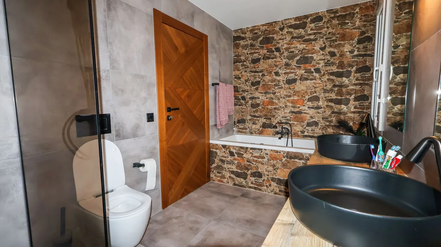 Villa in stile moderno - 4½ camere, piscina riscaldata e terrazza panoramica - Foto 9 di 13