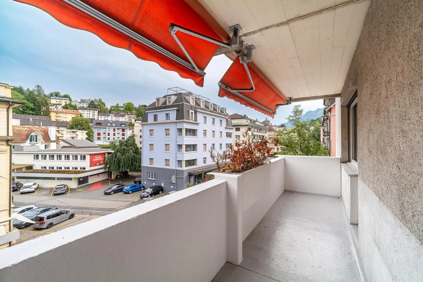 3.5 rooms in a popular location in the Maihof district - Photo 4 of 11