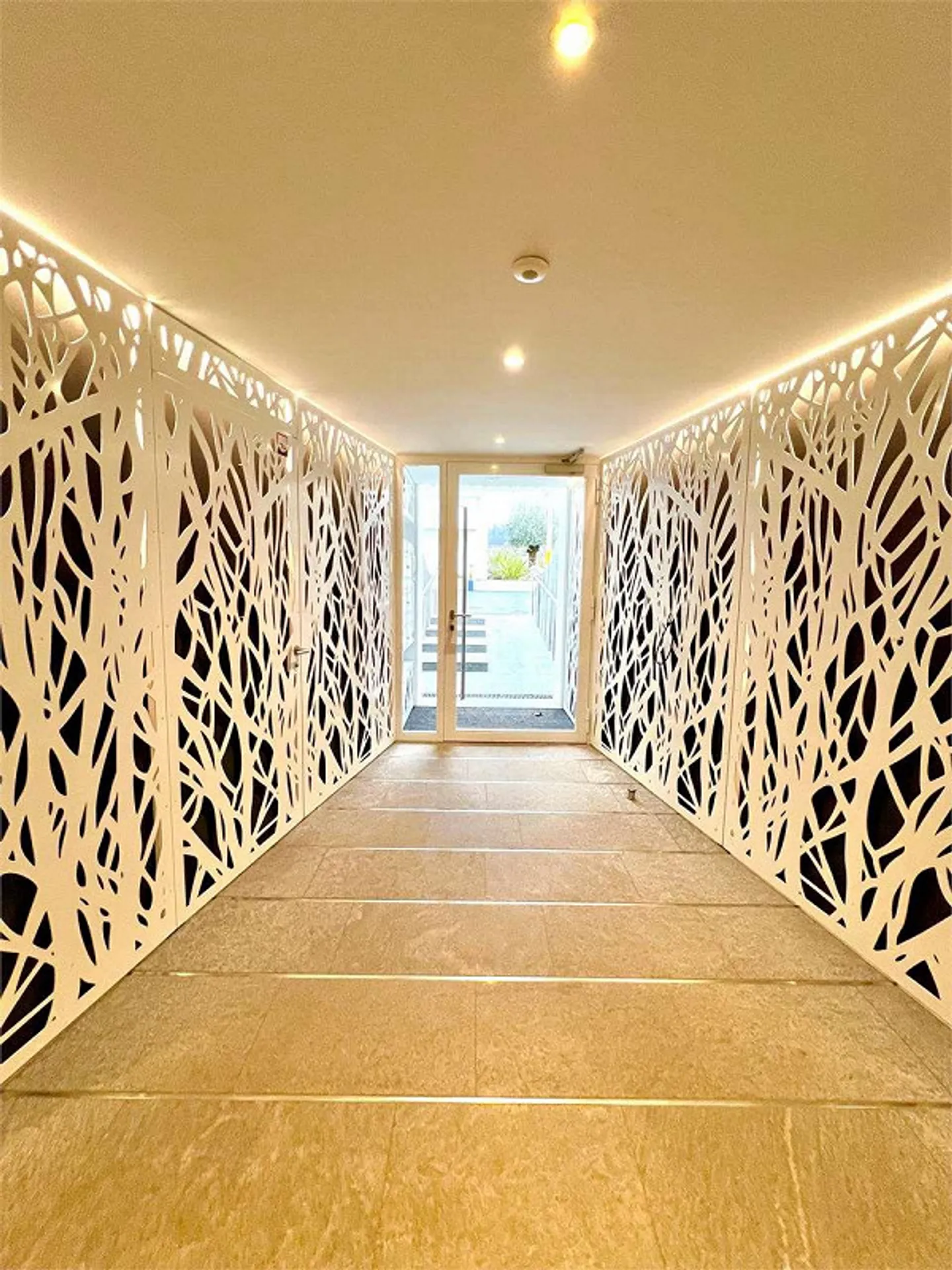 Losone: Appartamento 4.5 locali con giardino - Foto 4 di 11
