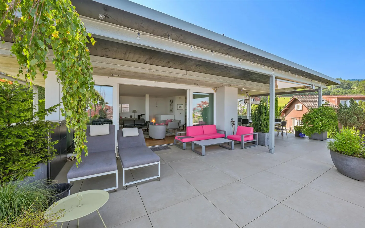 4 1/2 Zimmer-Terrassenhaus mit traumhafter Seesicht - ein Bijou - Foto 3 von 12