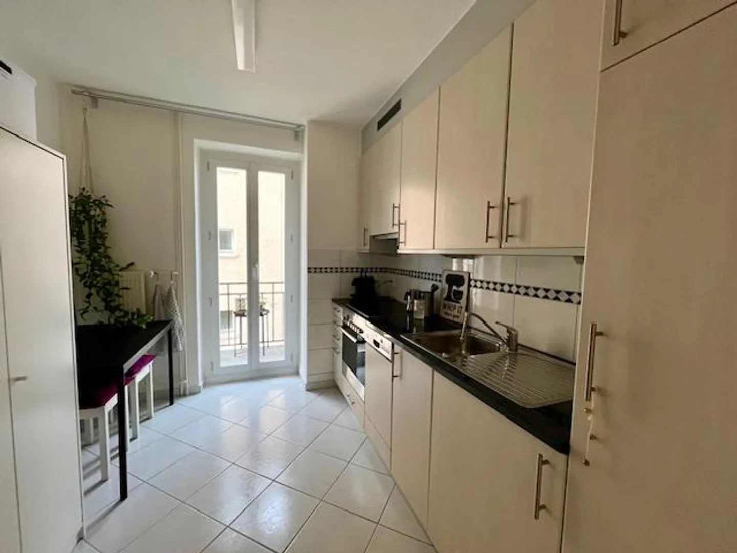 Location de chambre à une femme - Photo 4 sur 5