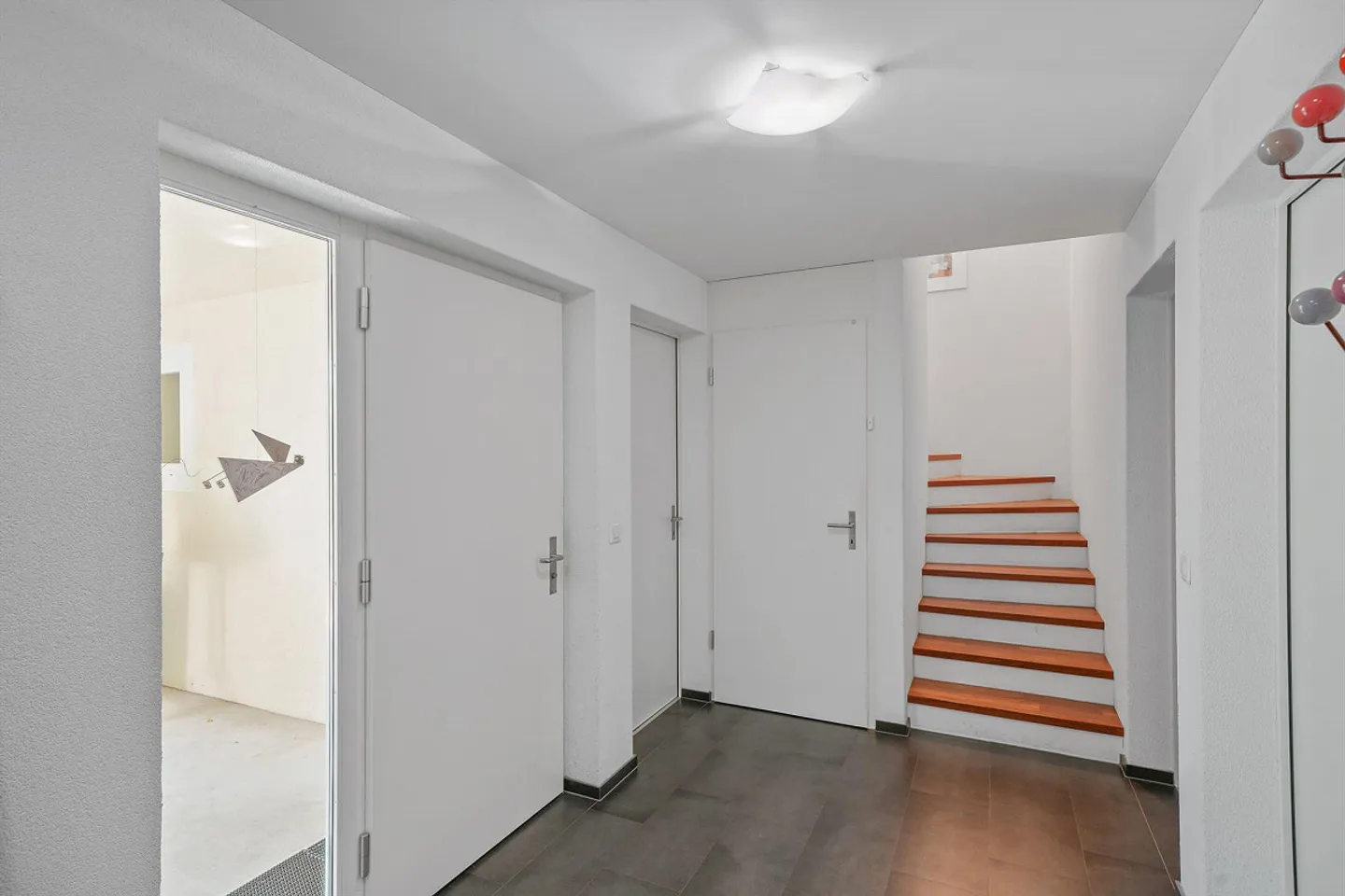 4 1/2 Zimmer-Terrassenhaus mit traumhafter Seesicht - ein Bijou - Foto 10 von 12