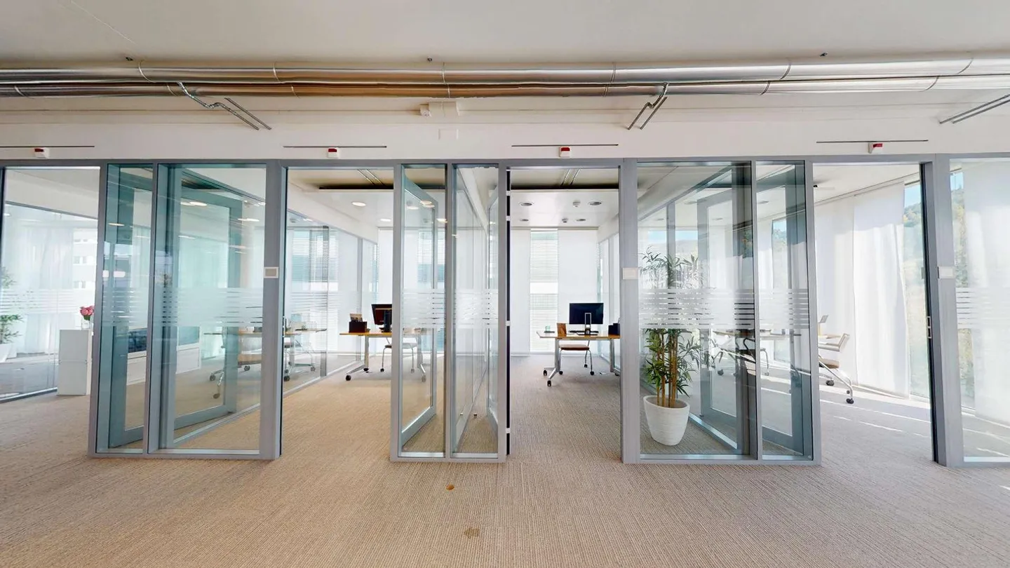 Excellentes surfaces de bureau directement sur les rives du Rhin - Photo 5 sur 21