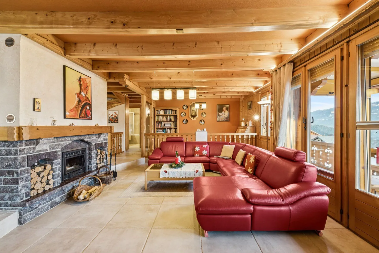 Charming family chalet with professional potential in Erde - Photo 2 of 10