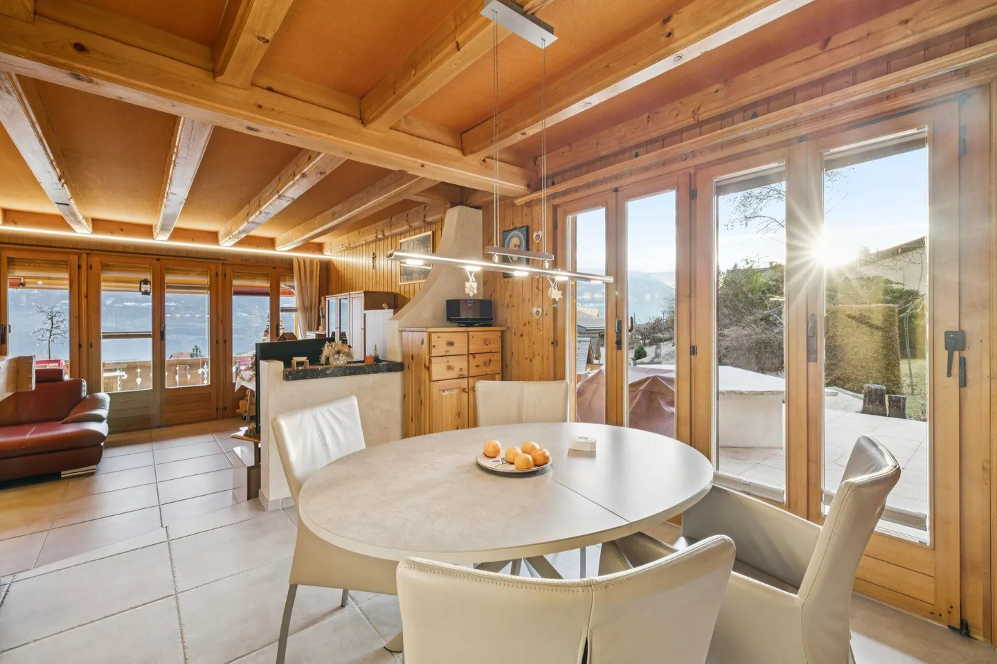 Charming family chalet with professional potential in Erde - Photo 8 of 10