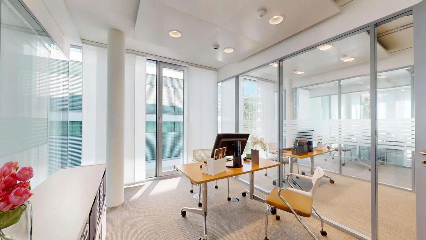 Excellentes surfaces de bureau directement sur les rives du Rhin - Photo 7 sur 21