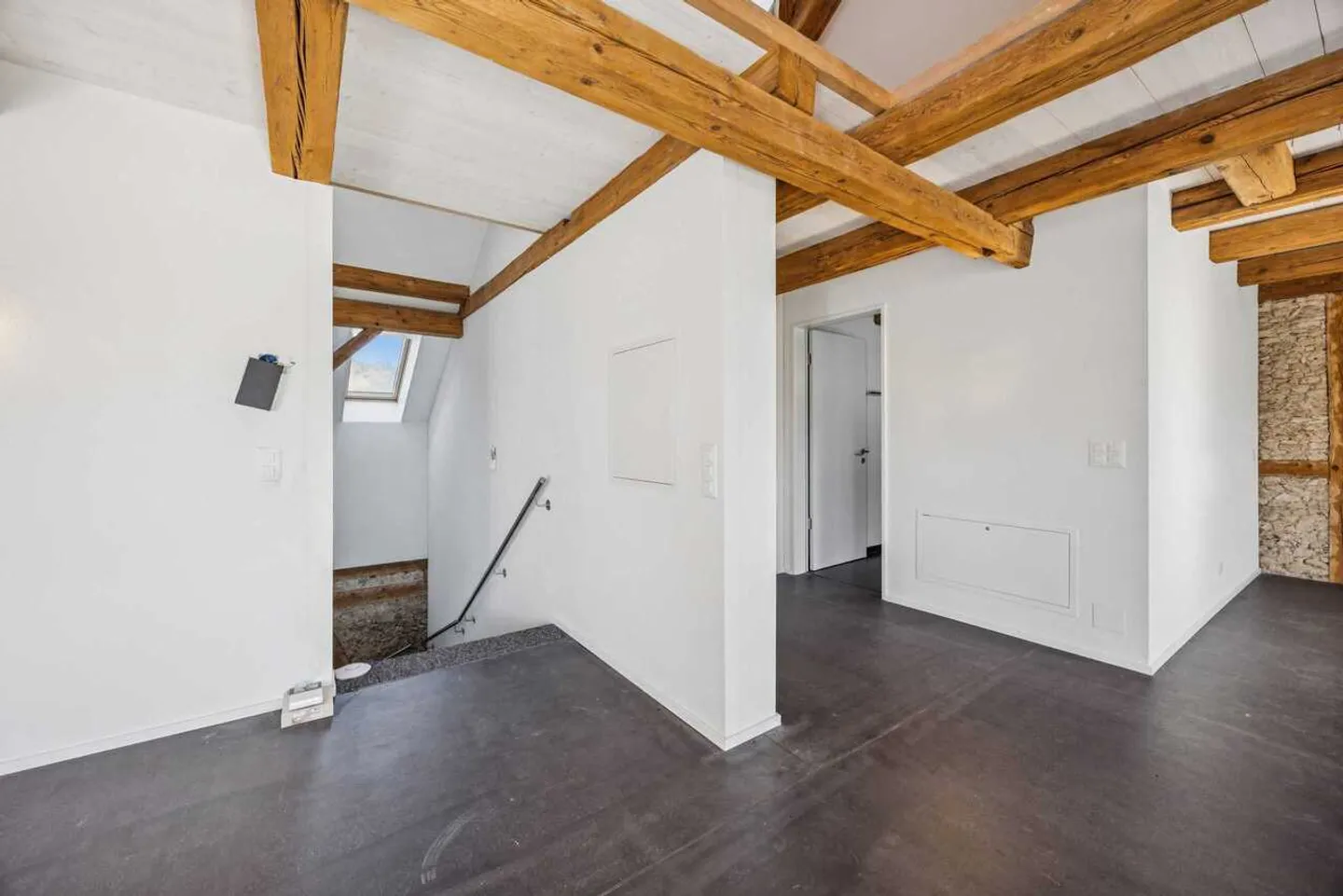 Penthouse exclusif de 5,5 pièces avec charme - Photo 8 sur 13