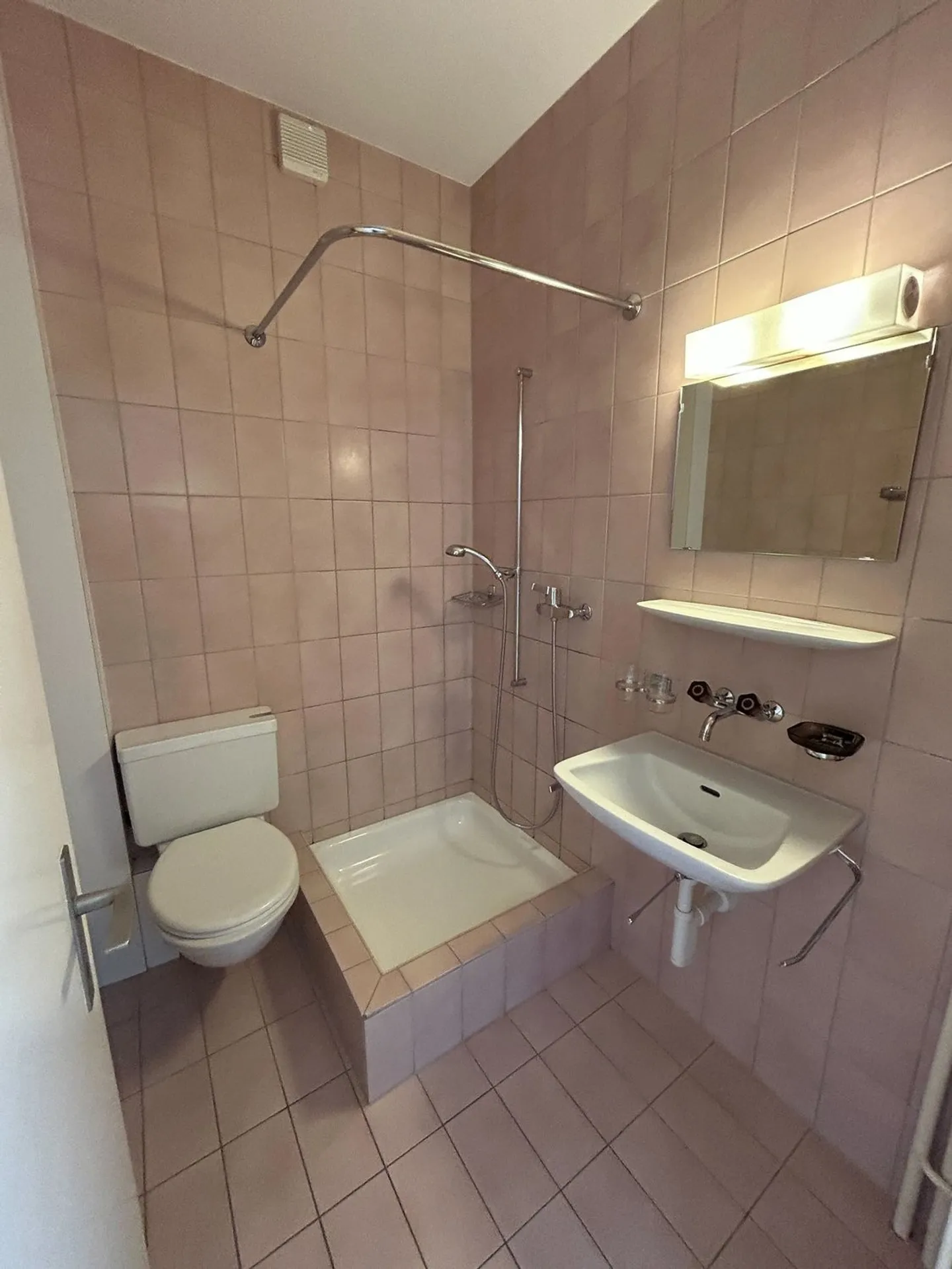 Appartement 4 pièces au cœur de la ville - Photo 4 sur 11