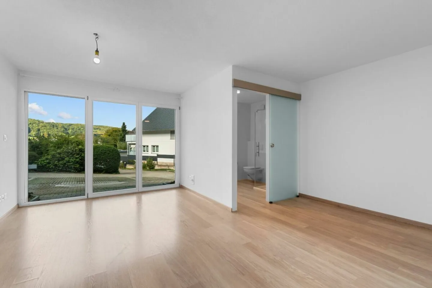 Lichtdurchflutete Maisonettewohnung an idyllischer Lage mit Balkon! - Foto 7 von 9