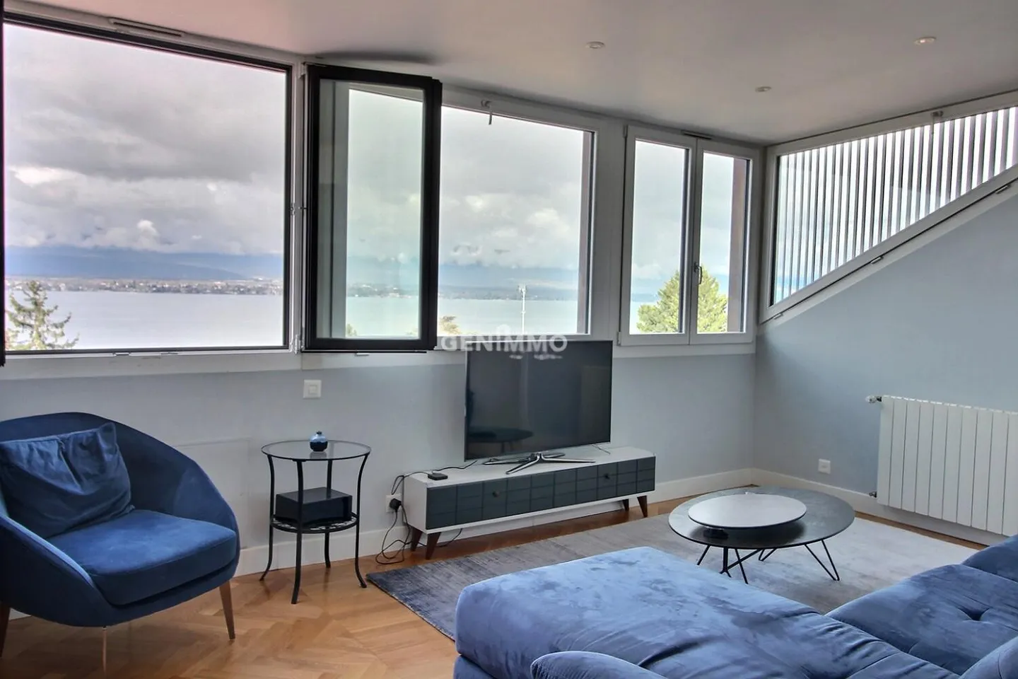 Charmante Wohnung mit Seeblick - Foto 2 von 4