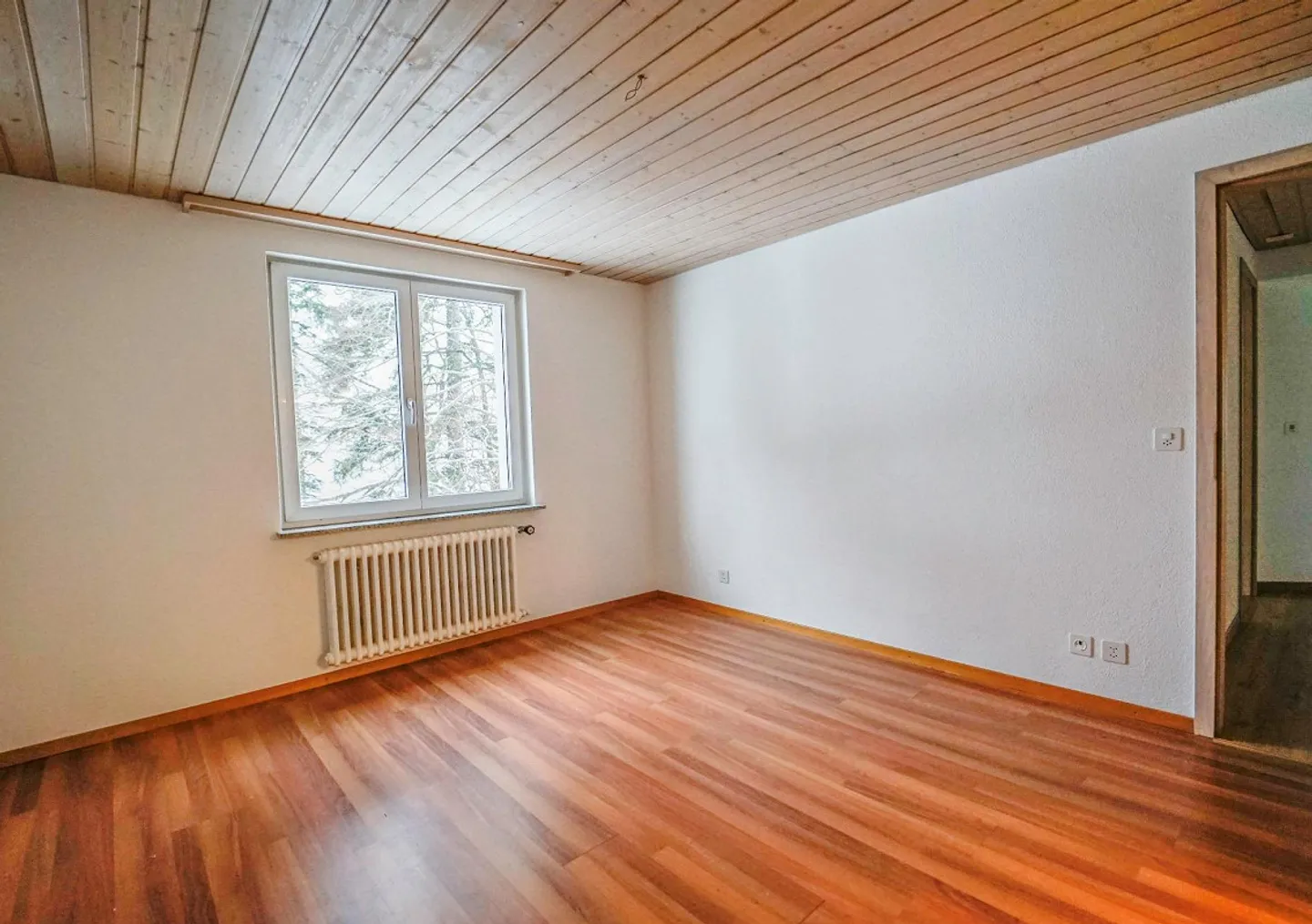 Modernisiertes Reiheneckhaus im Grünen mit schöner Aussicht - Foto 12 von 20