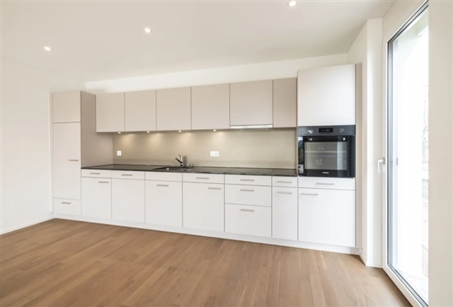 «Schöne 3.5-Zimmerwohnung in Wohlenschwil» - Foto 1 von 6