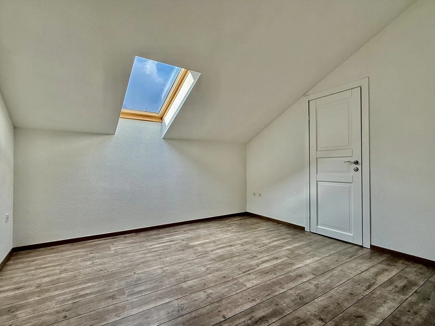 Magnifique appartement de 4,5 pièces - belle terrasse avec vue dégagée - Photo 9 sur 13