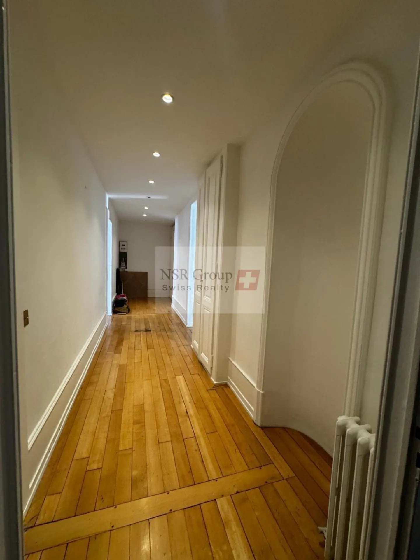 DA AFFITTARE? SUPERBO APPARTAMENTO DI 5 STANZE SUL BOULEVARD HELVETICO - Foto 1 di 4