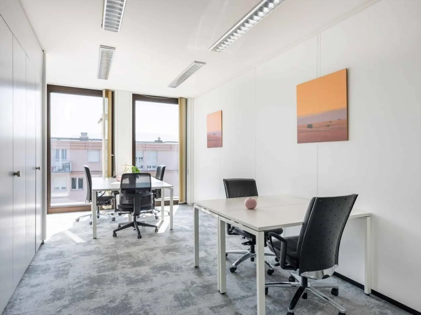 Espace de bureau ouvert tout compris pour vous-même et votre équipe à Regus Balexert Tower - Photo 1 sur 3