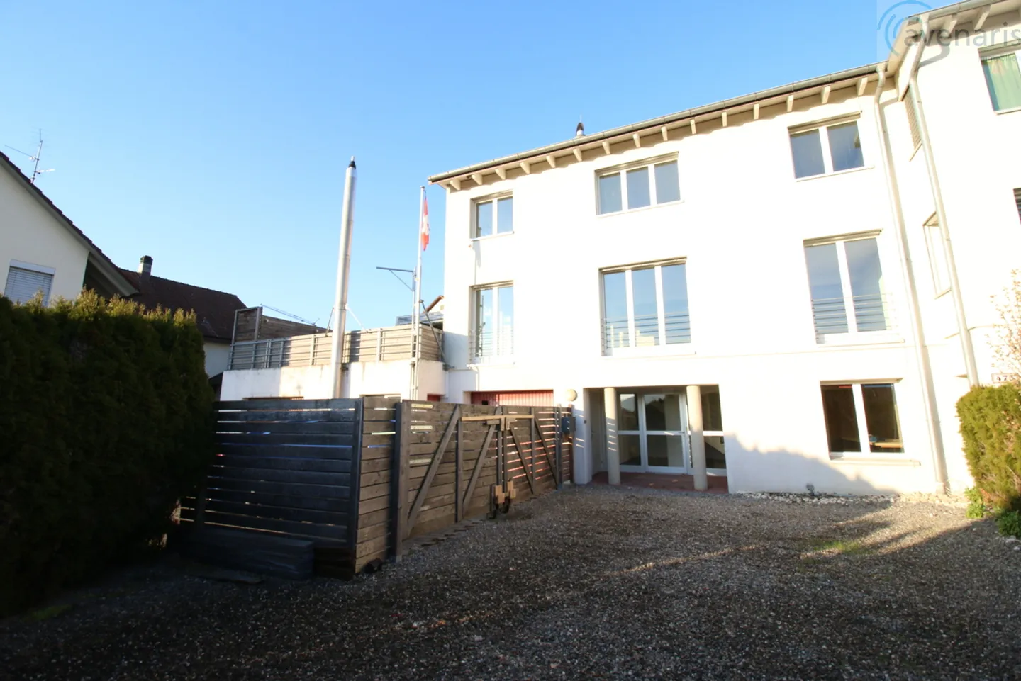 Ampia casa di 4,5 stanze con vista splendida - Foto 1 di 23