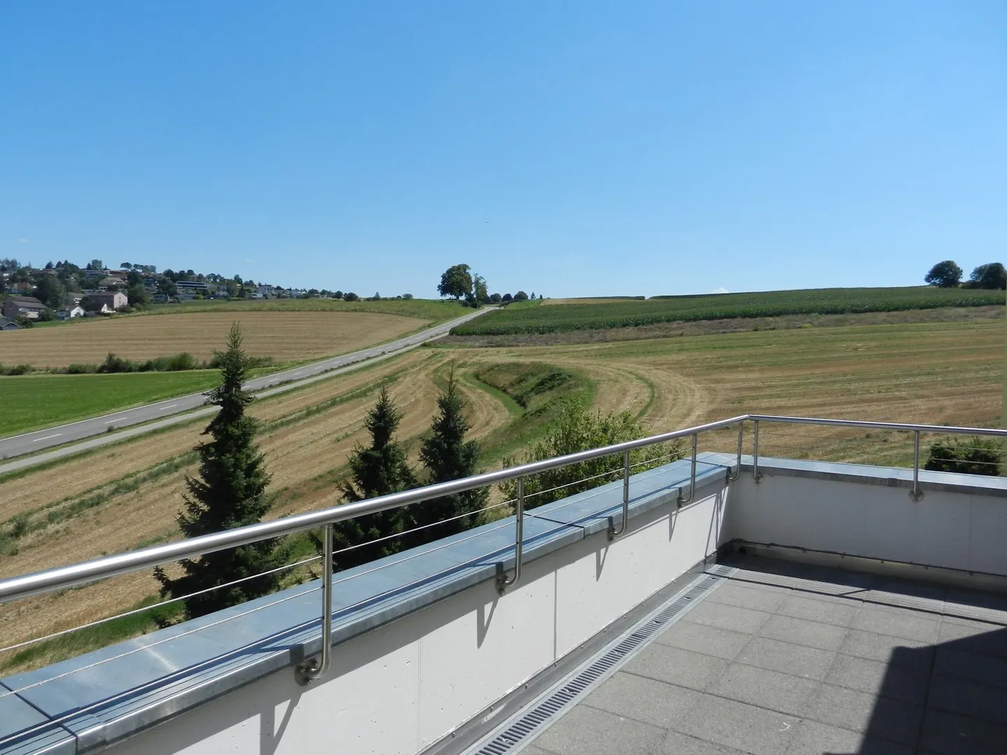 Attico con due terrazze - Foto 2 di 10