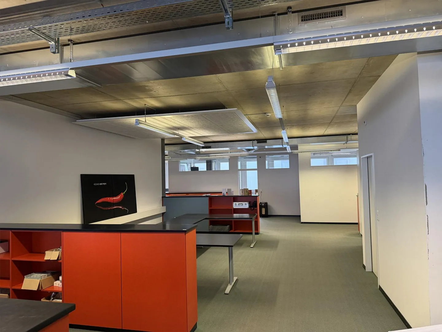 Spazio ufficio con opzioni di espansione flessibili - Lavorare nel centro di Stans - Foto 7 di 8