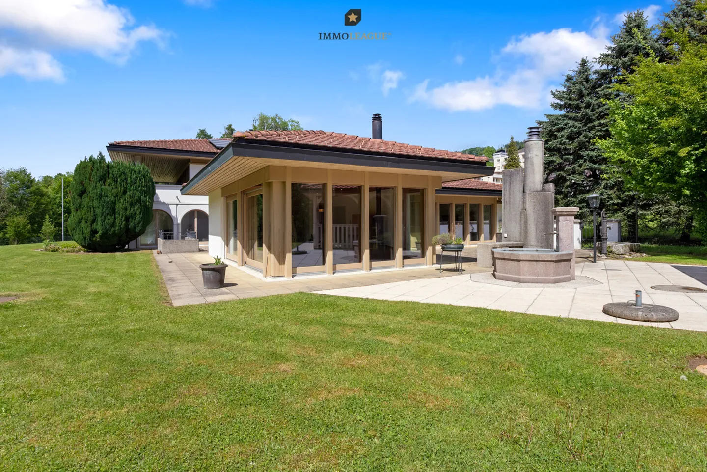 Exclusive Country Villa by the Water - Photo 3 of 8