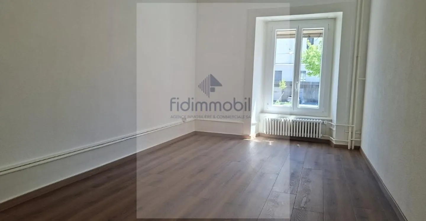 Schöne moderne 2-Zimmer-Wohnung, Léopold-Robert 128, La Chaux-de-Fonds - Foto 2 von 5