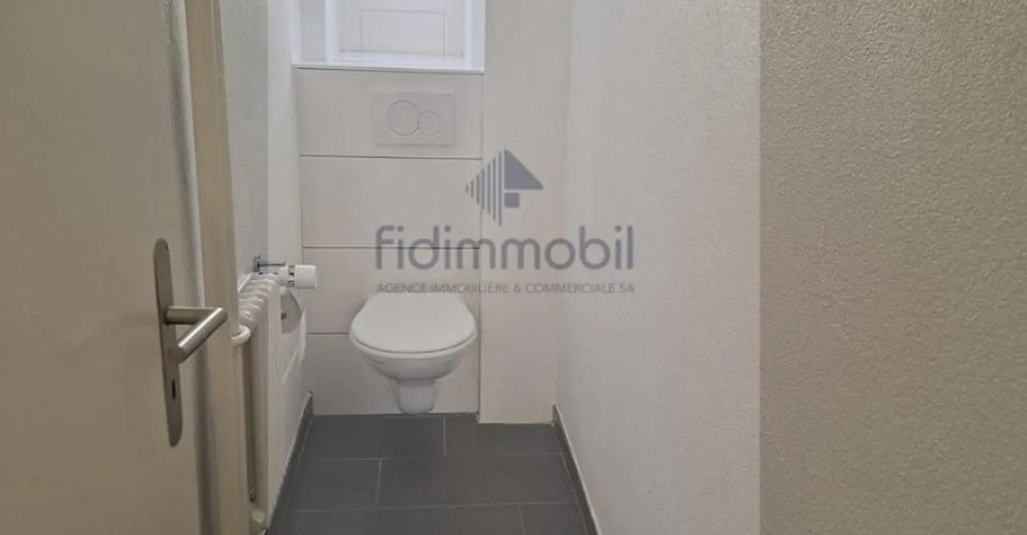 Schöne moderne 2-Zimmer-Wohnung, Léopold-Robert 128, La Chaux-de-Fonds - Foto 4 von 5