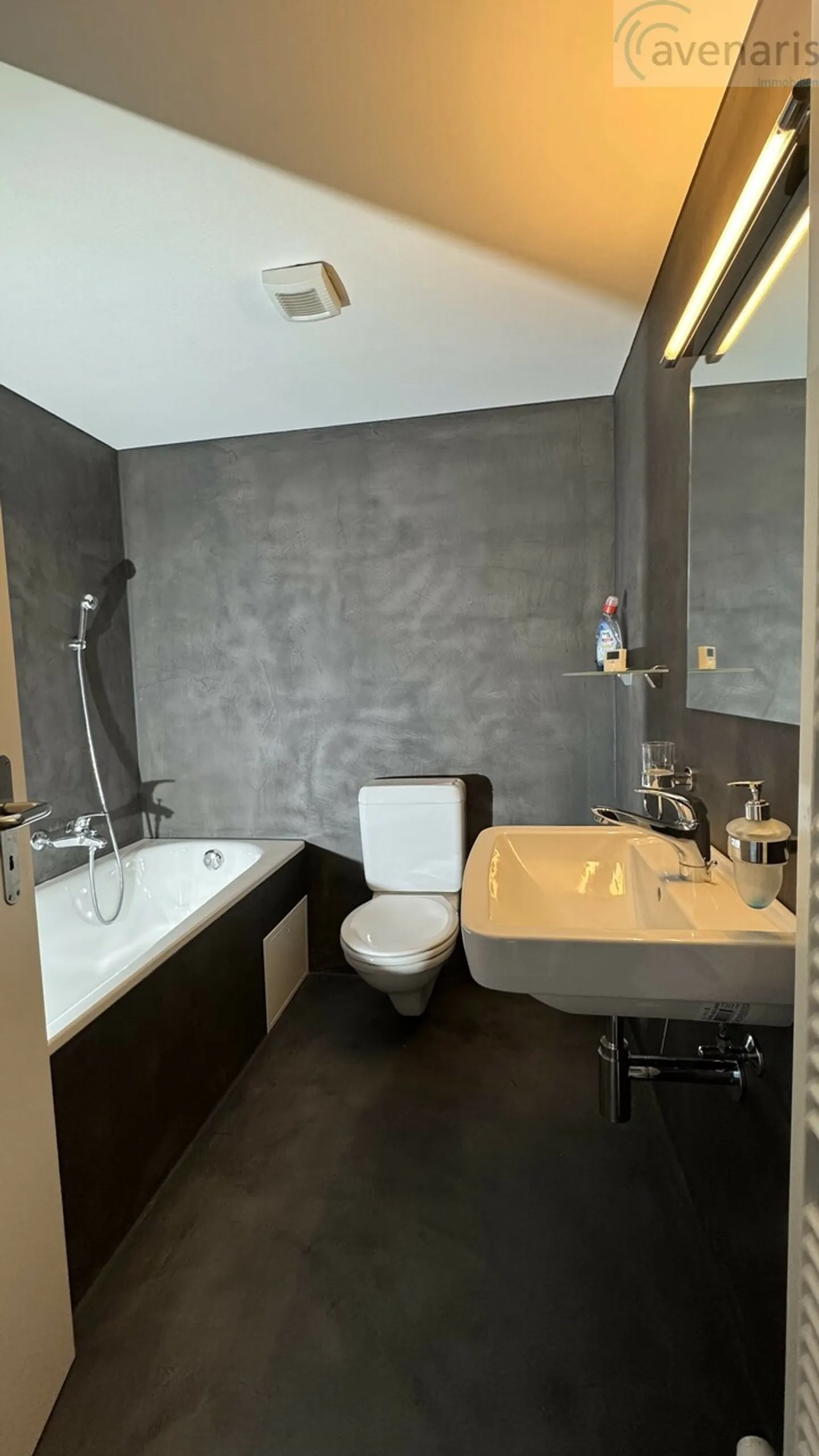 Ampia casa di 4,5 stanze con vista splendida - Foto 12 di 23