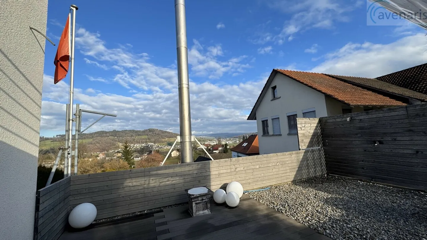 Ampia casa di 4,5 stanze con vista splendida - Foto 17 di 23