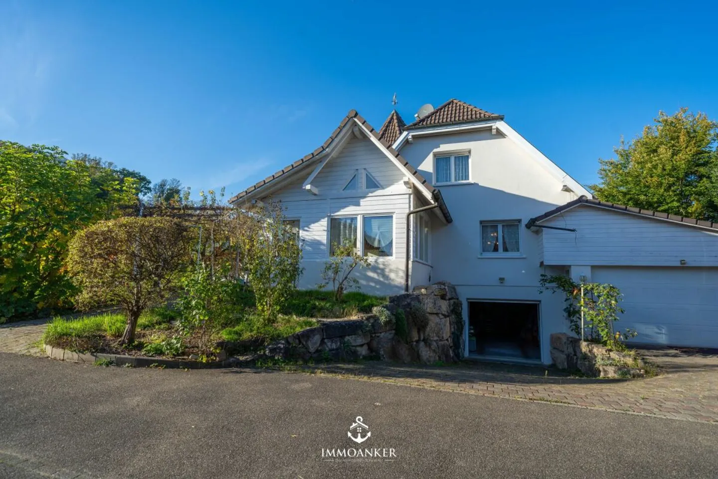 Einfamilienhaus kaufen - Foto 1 von 13