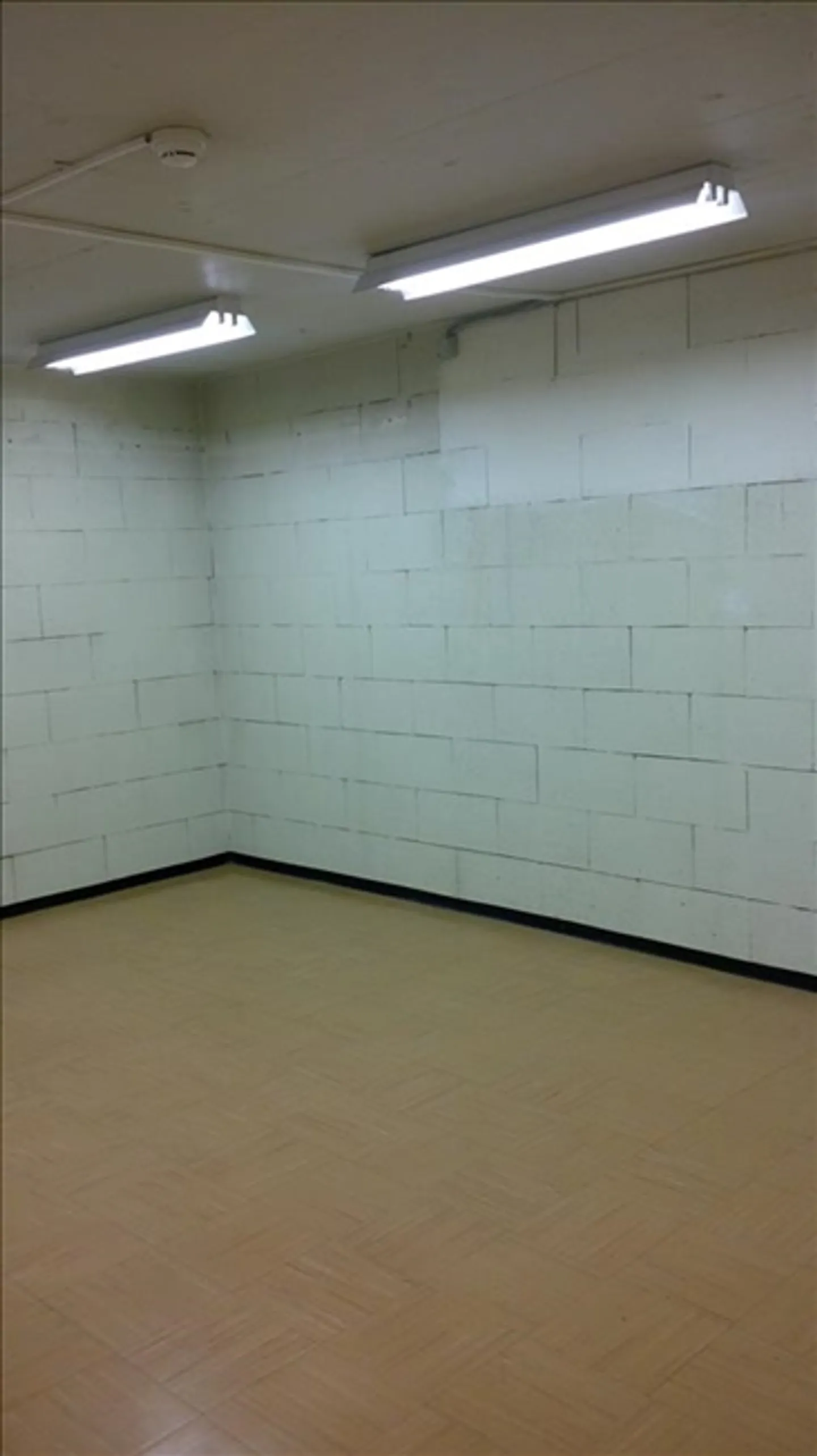 Espace Commercial Spacieux - Photo 1 sur 2