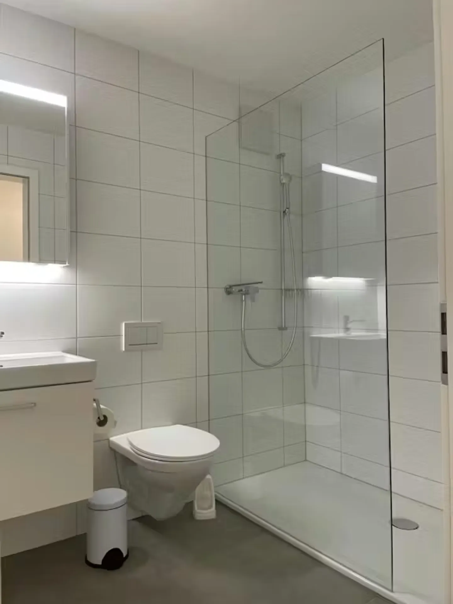 Charmantes Chalet in Zürich - Foto 4 von 10